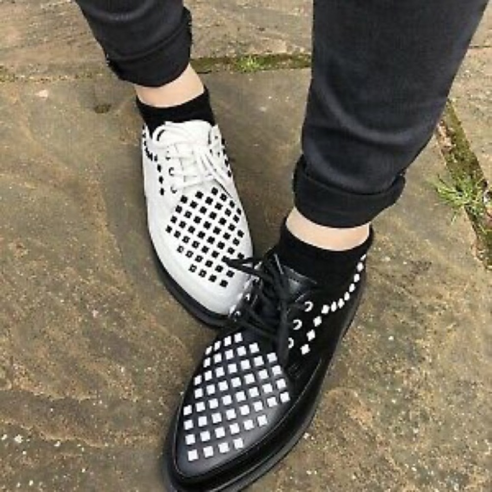 🔥Dr. Martens Unisex Willis Stud Crepper NWT - Picture 3 of 12